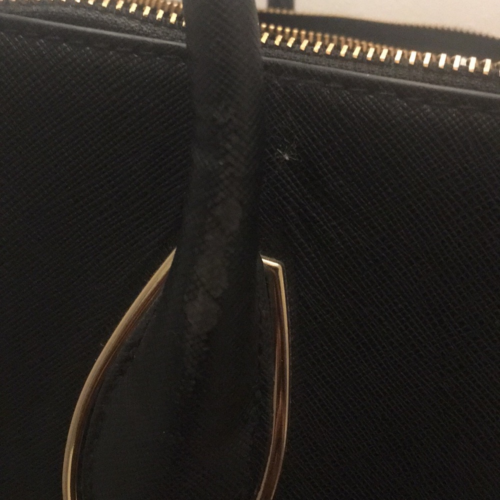 Large H&M Pocket Book - Picture 10 of 16